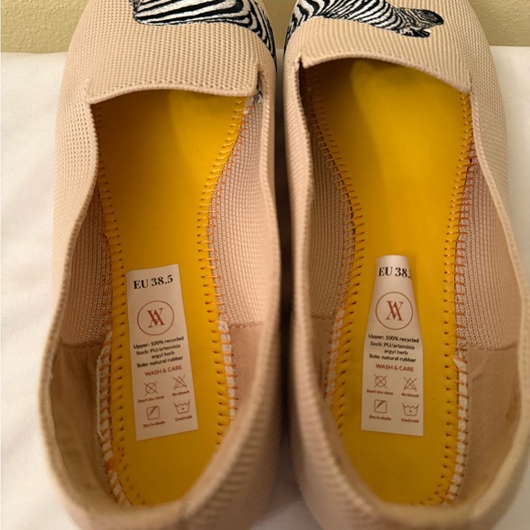 Vivaia Audrey Cream Zebra Flat/Loafer, 38.5 (7.5 US,) EUC - Picture 5 of 16